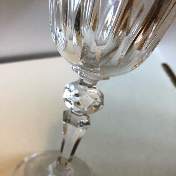 Crystal Wine Glass. - Picture 3 of 5